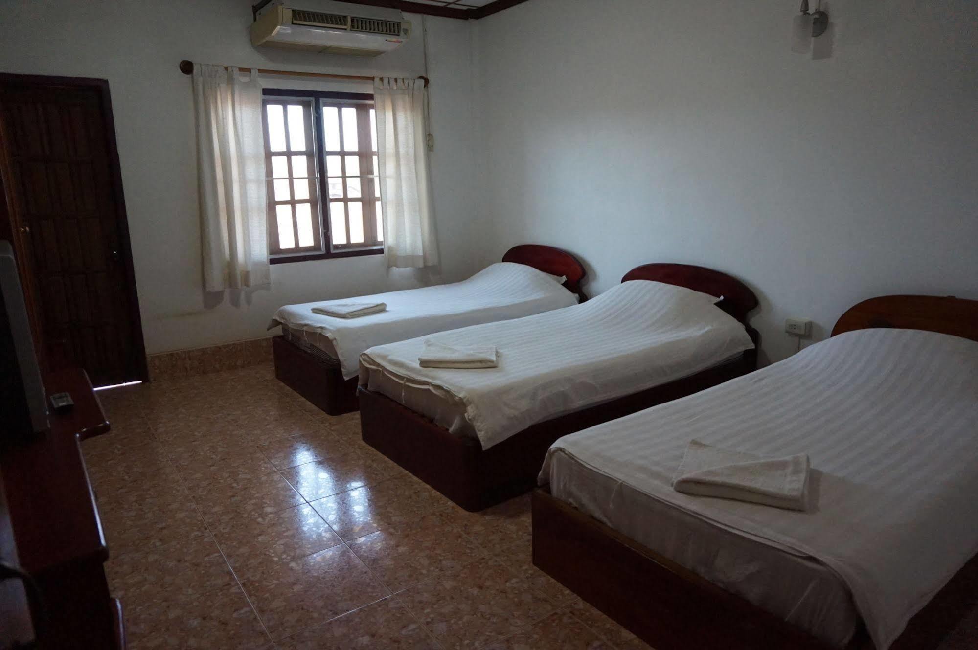 Phaythavone Hotel Pakse Eksteriør bilde
